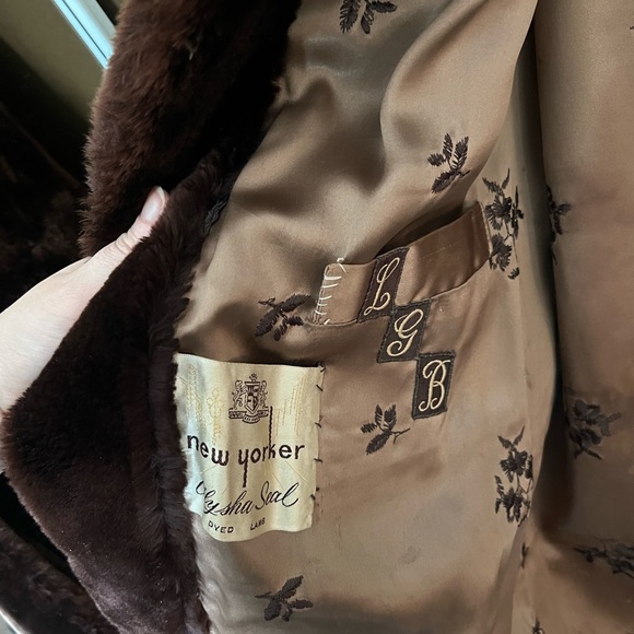 Lamb fur coat - Picture 4 of 4